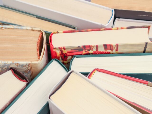 4 Business Books Every Aspiring Entrepreneur Should Read